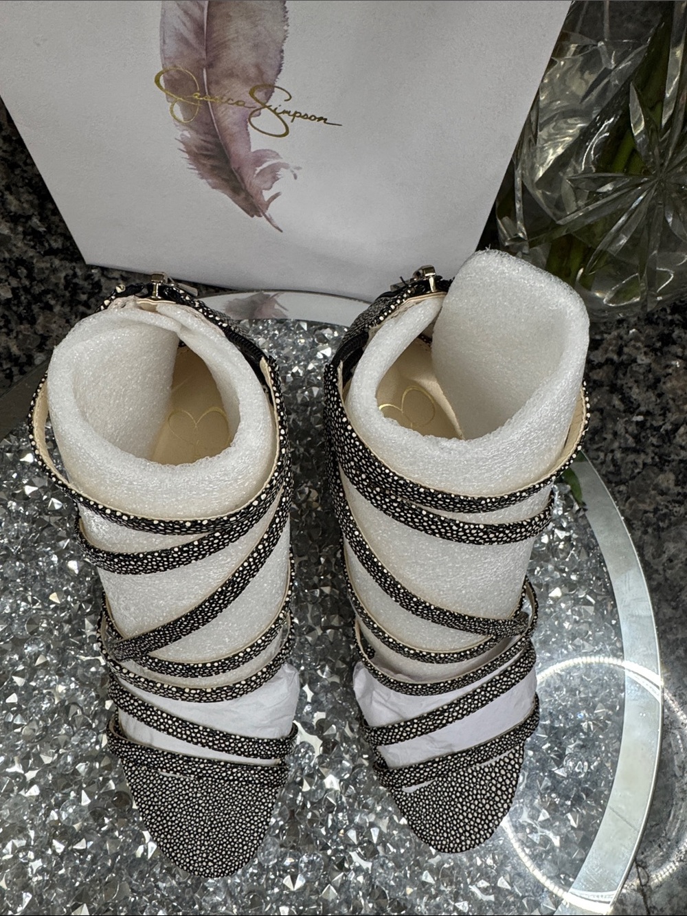 Jessica Simpson Black and Cream Textured Strappy Block Heel Sandal NEW 7 - Picture 14 of 15